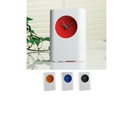 Reloj Despertador
CÓDIGO: CCT4	
Reloj despertador "Blanc", diseño minimalista exclusivo.
• Tamaño: 7 x 10 x 2 cm.
• Colores: Azul (02), Rojo (03), Naranjo (04), Negro (08).
• Pilas: 2 pilas Botón (incuidas).
• Impresión en: Serigrafía 